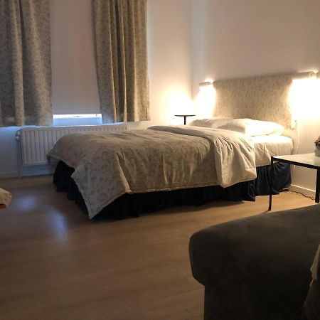 Cozy Guesthouse Loviano Esterno foto