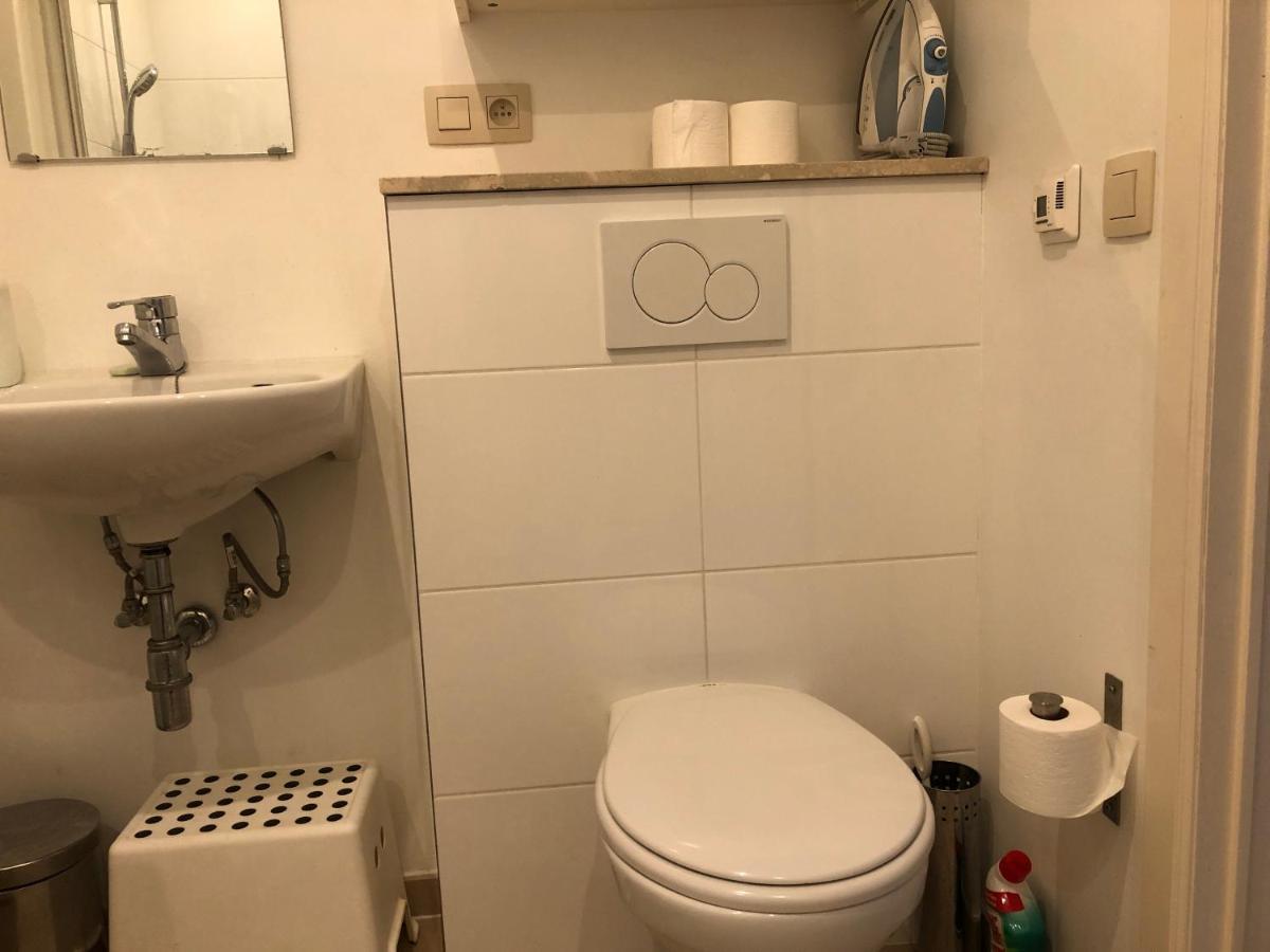 Cozy Guesthouse Loviano Esterno foto